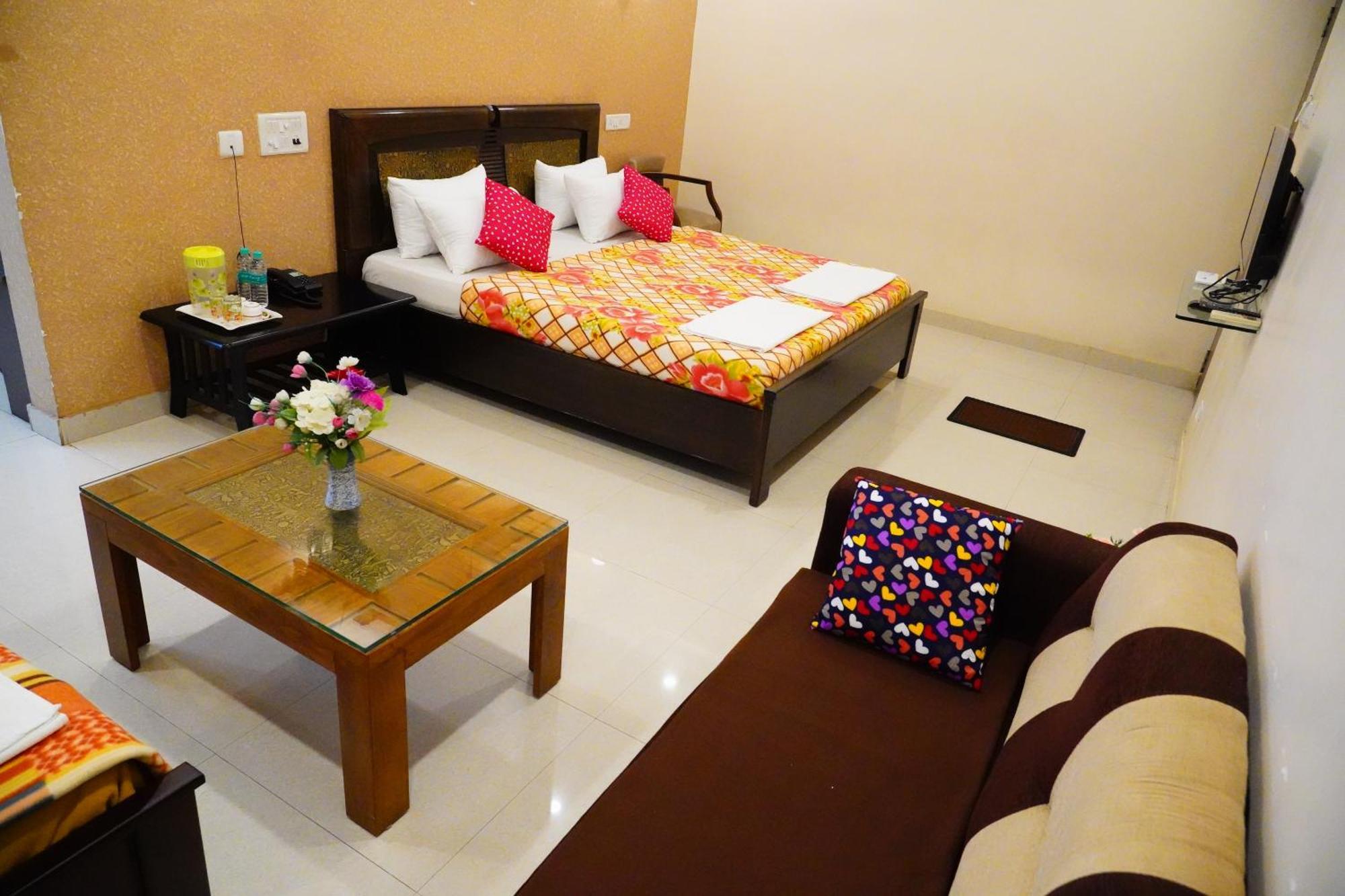 Vinayagam Residency Hotell Arcot Eksteriør bilde