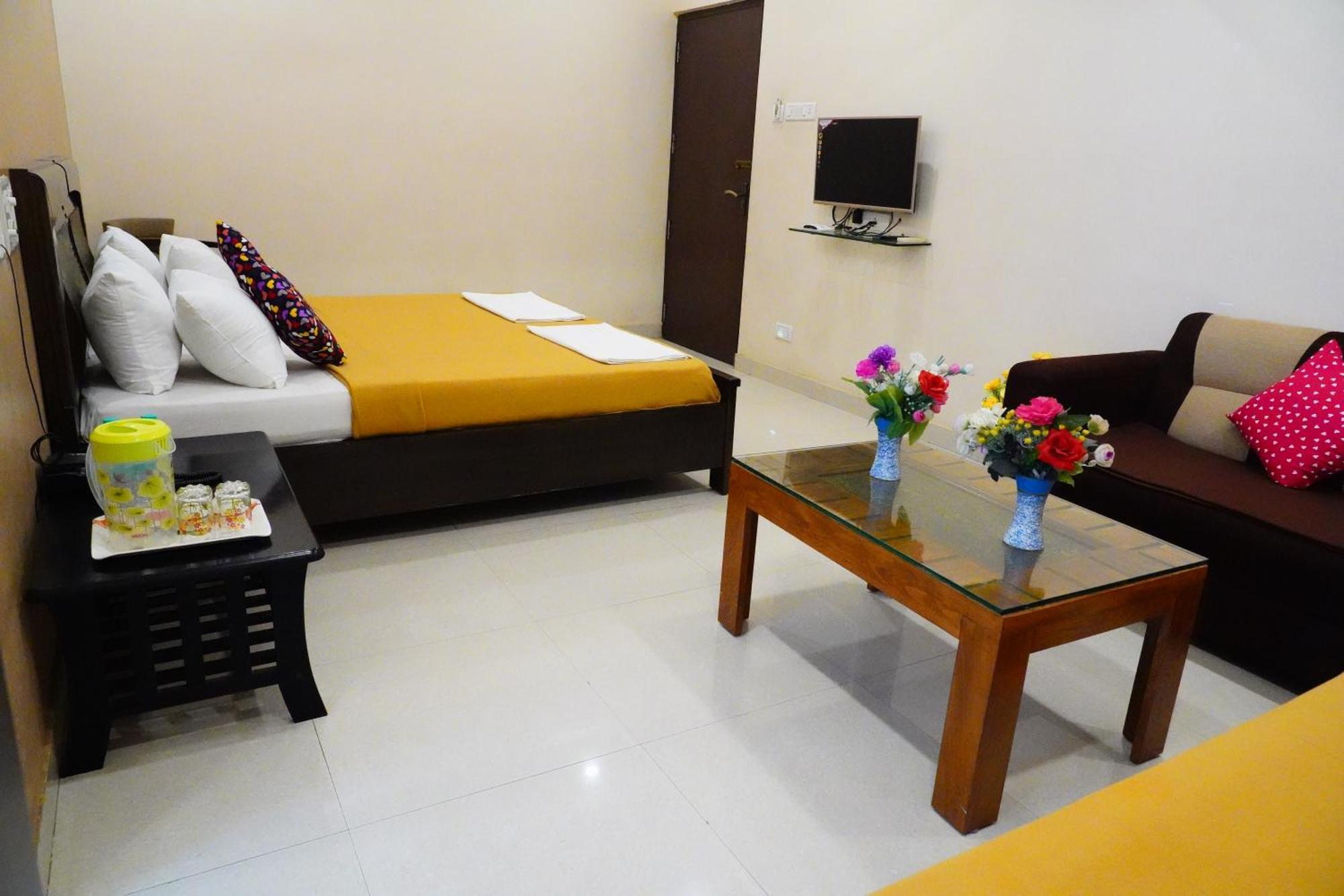 Vinayagam Residency Hotell Arcot Eksteriør bilde