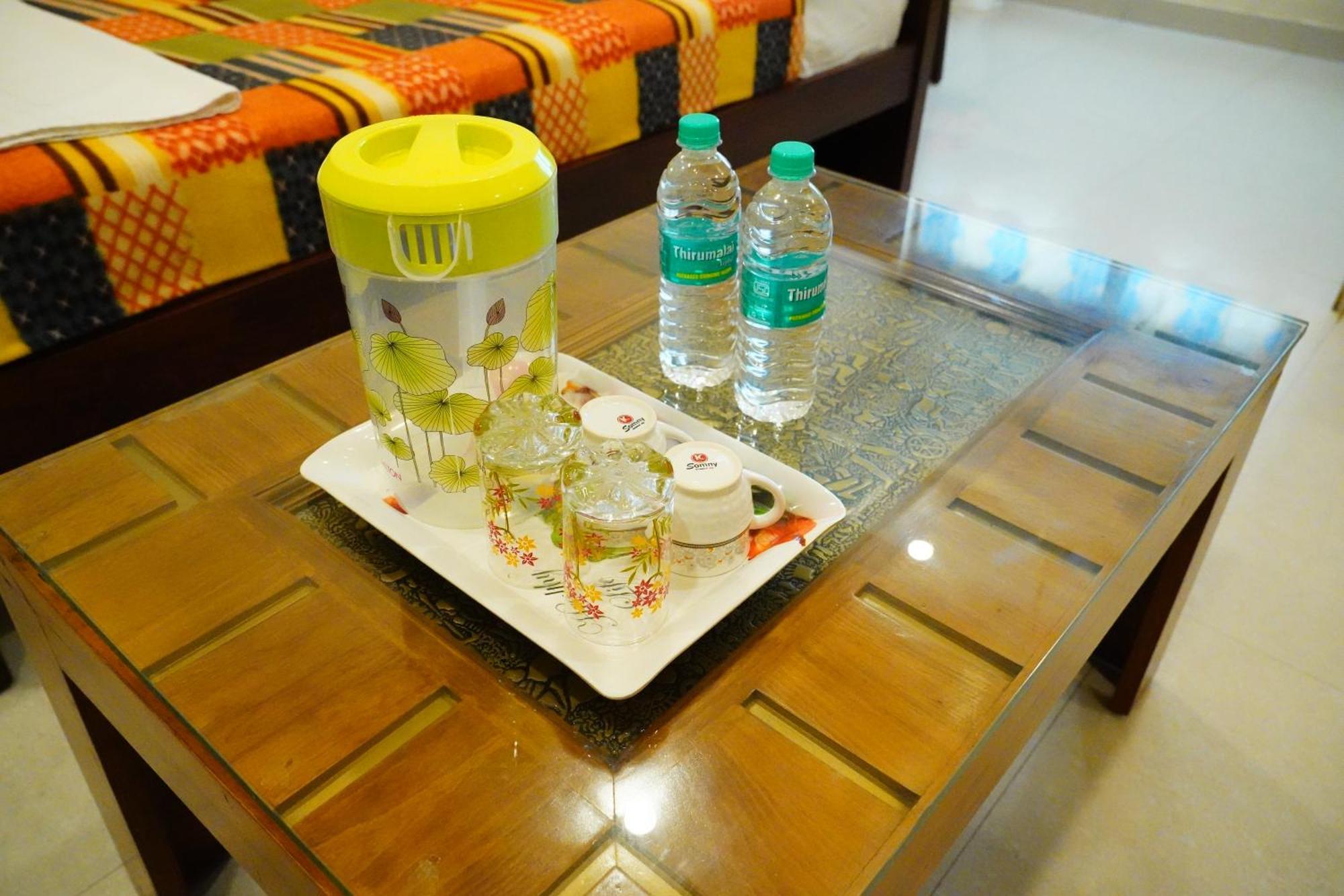 Vinayagam Residency Hotell Arcot Eksteriør bilde