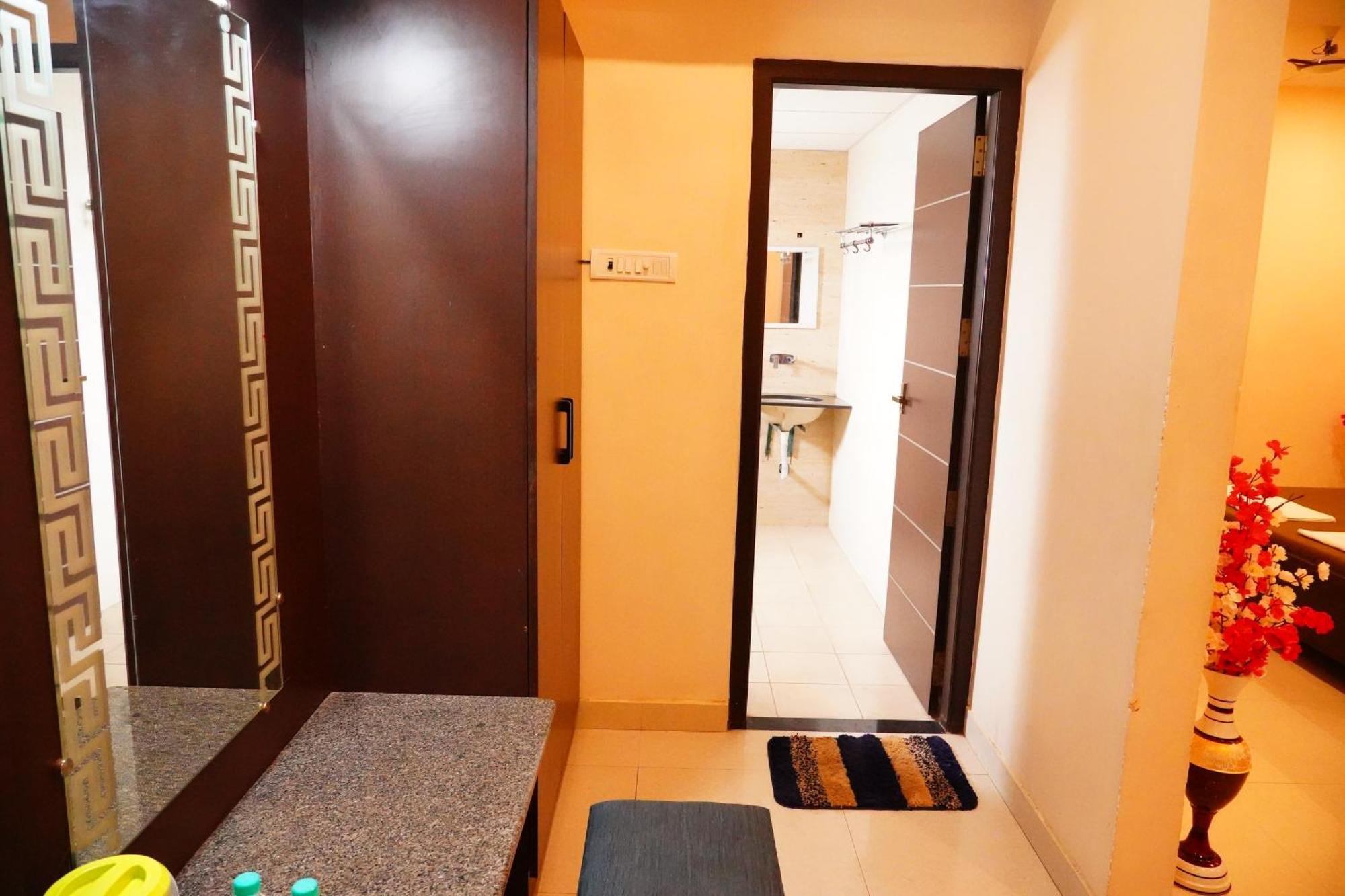 Vinayagam Residency Hotell Arcot Eksteriør bilde
