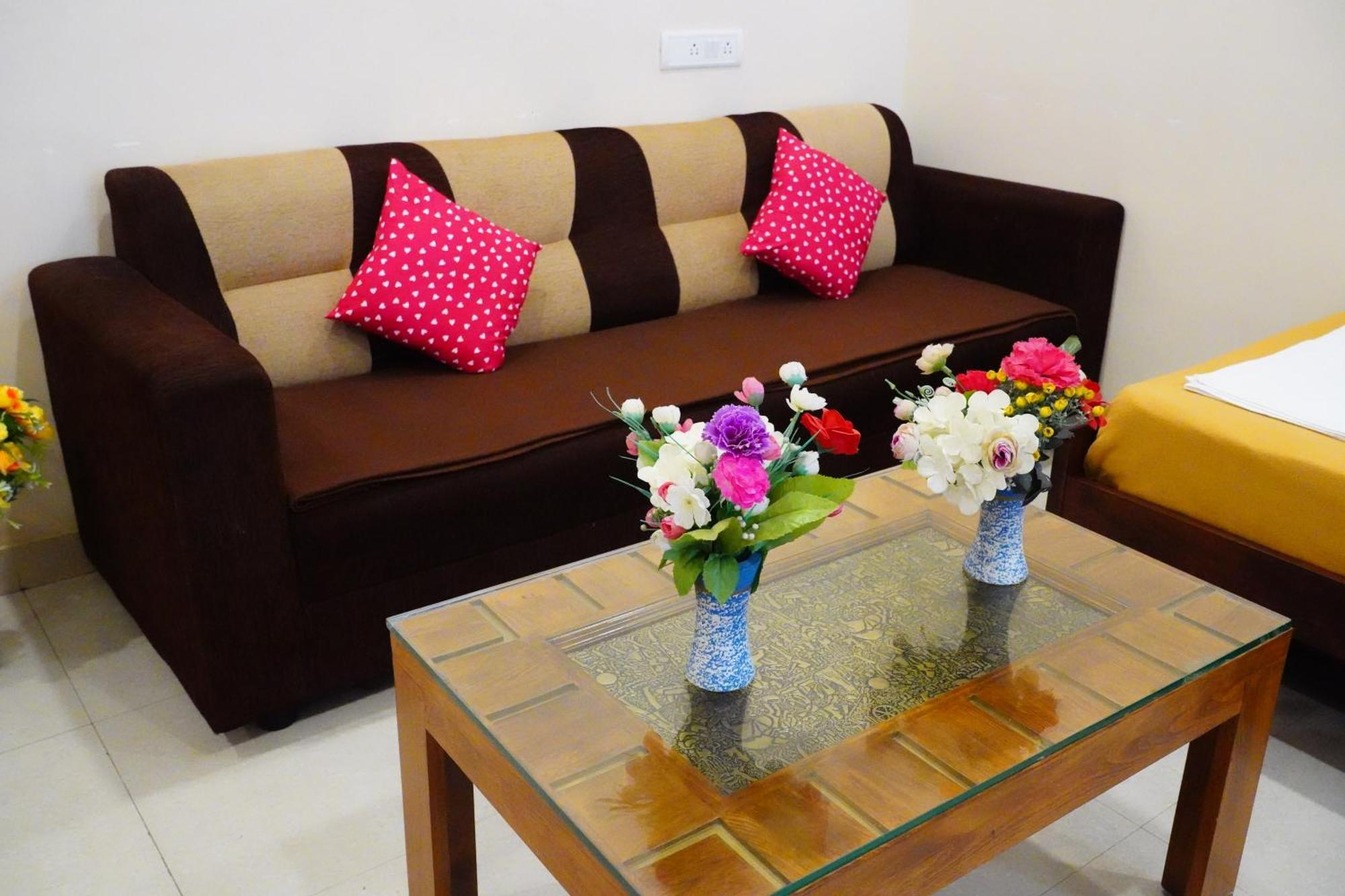 Vinayagam Residency Hotell Arcot Eksteriør bilde