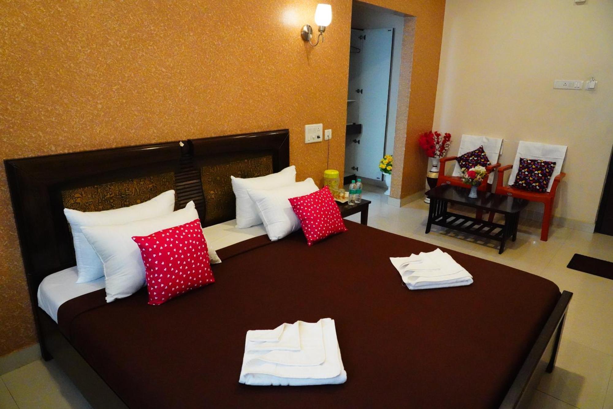 Vinayagam Residency Hotell Arcot Eksteriør bilde