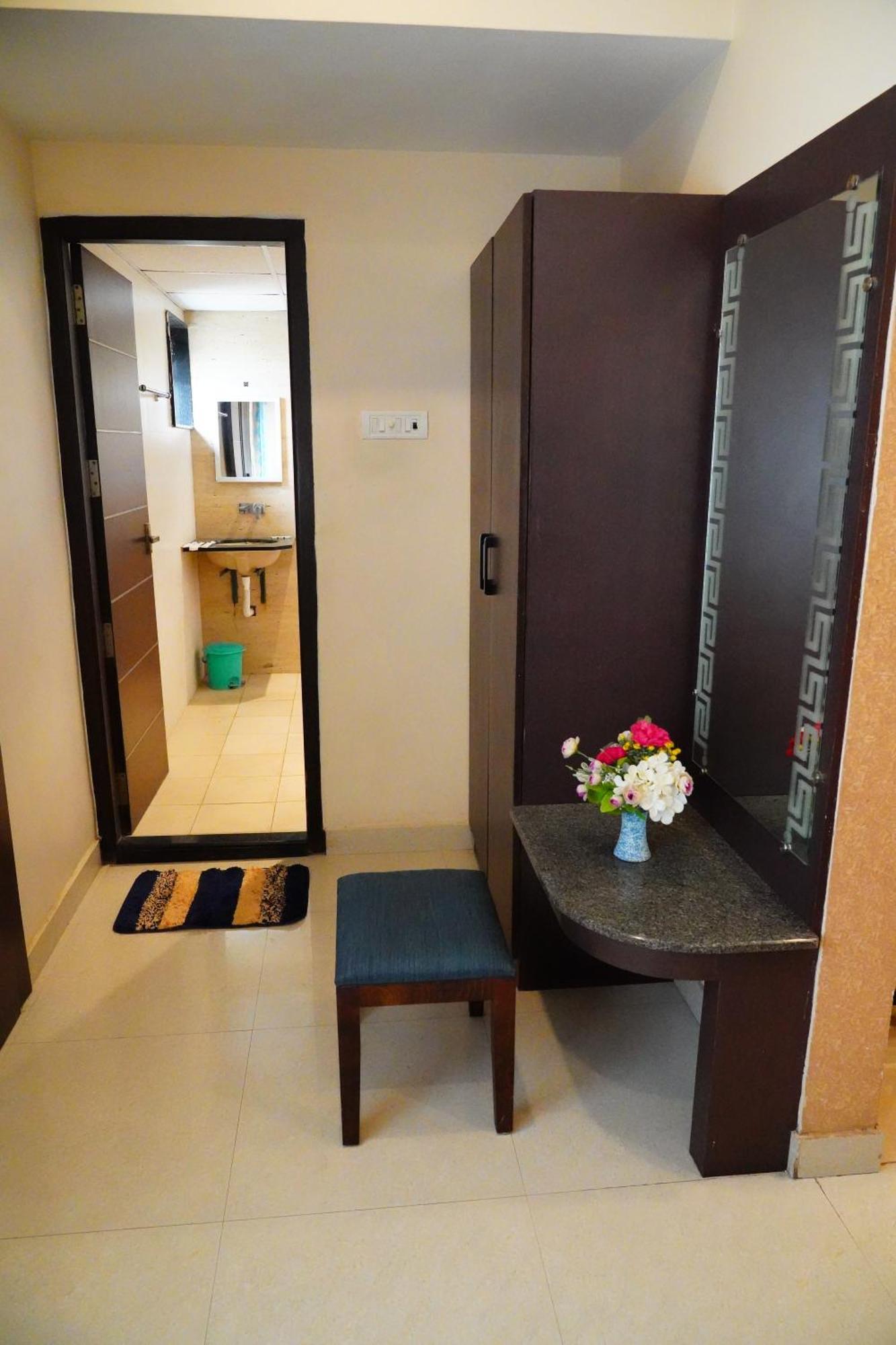 Vinayagam Residency Hotell Arcot Eksteriør bilde