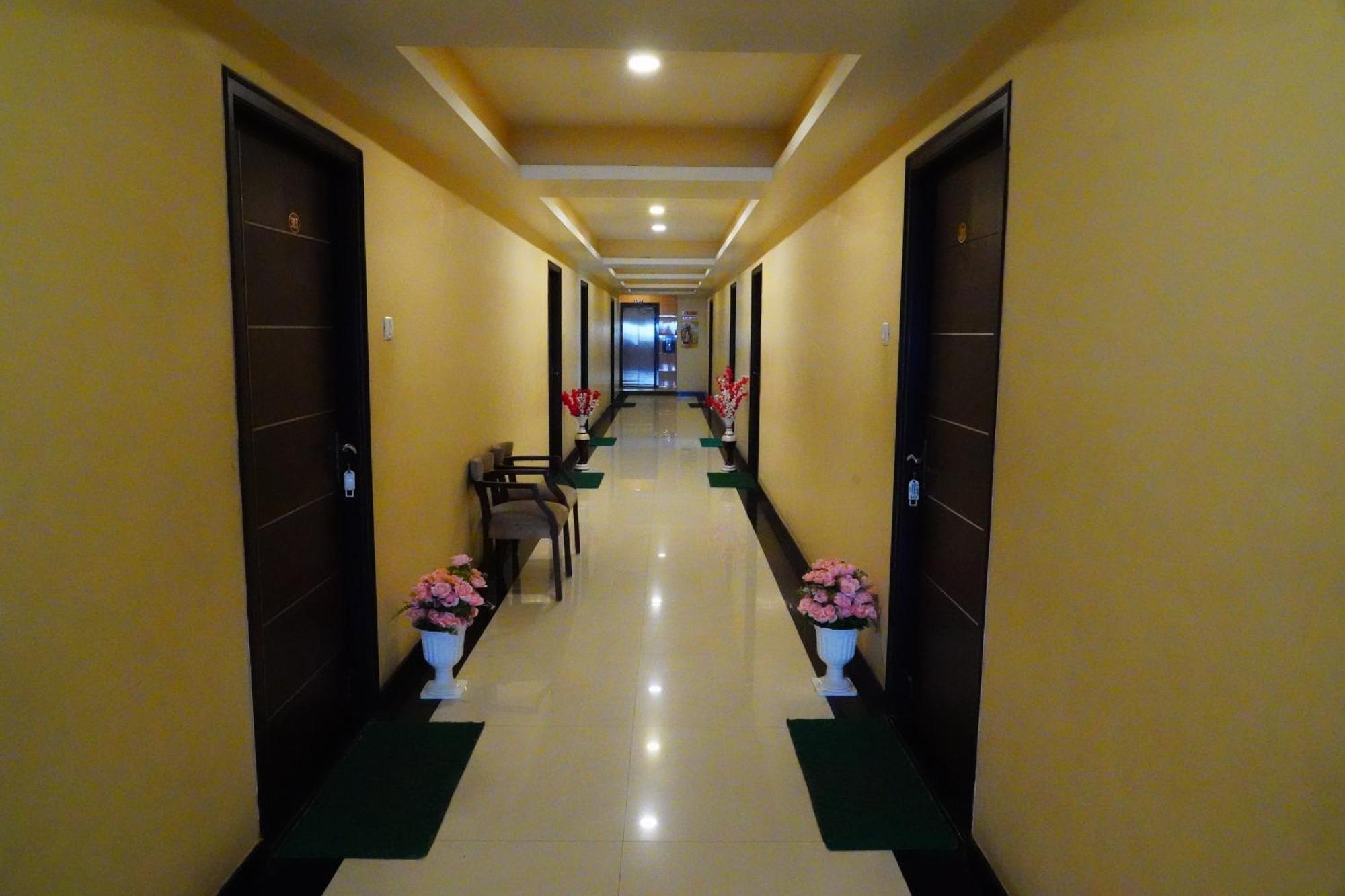 Vinayagam Residency Hotell Arcot Eksteriør bilde