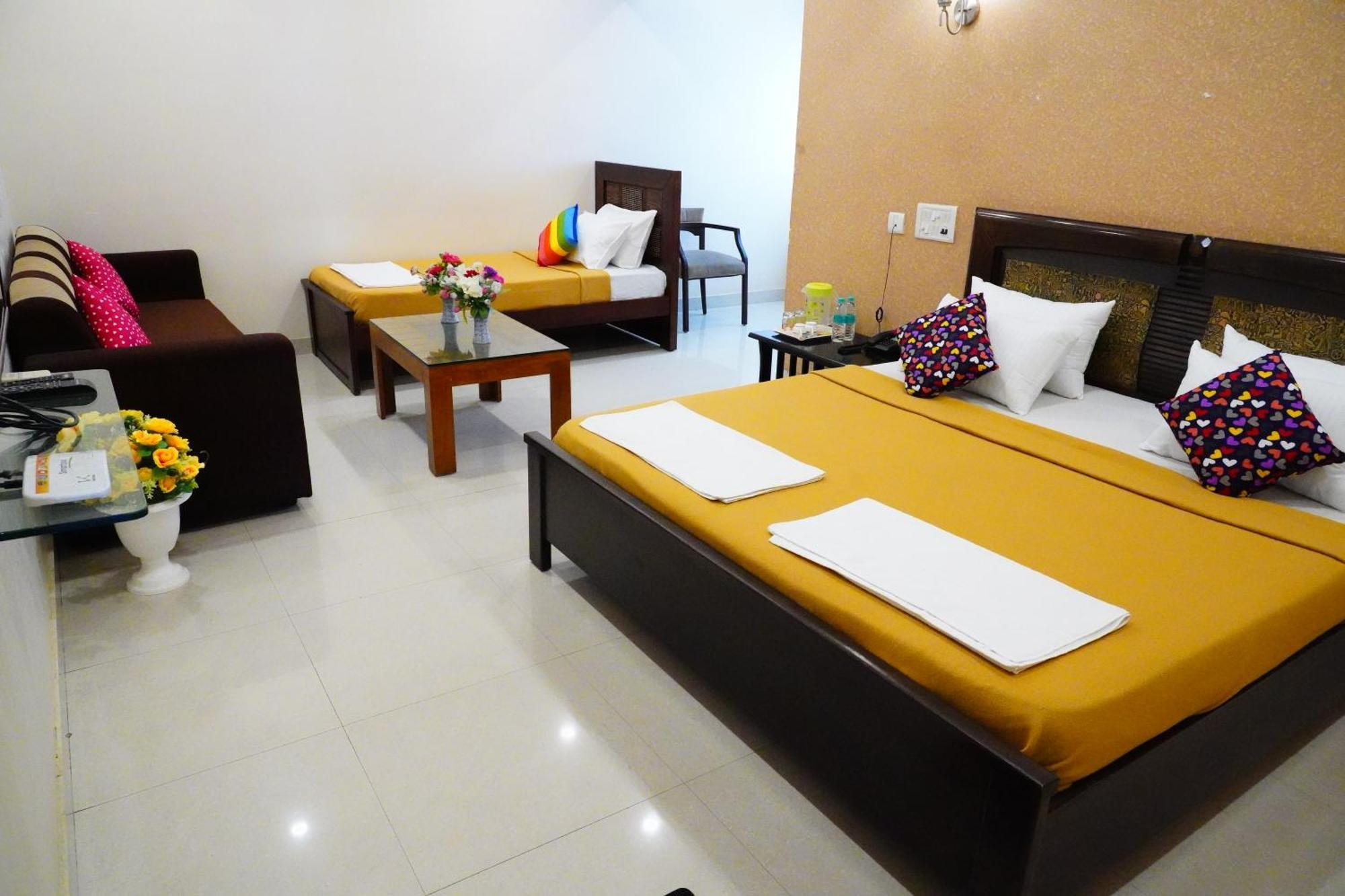Vinayagam Residency Hotell Arcot Eksteriør bilde